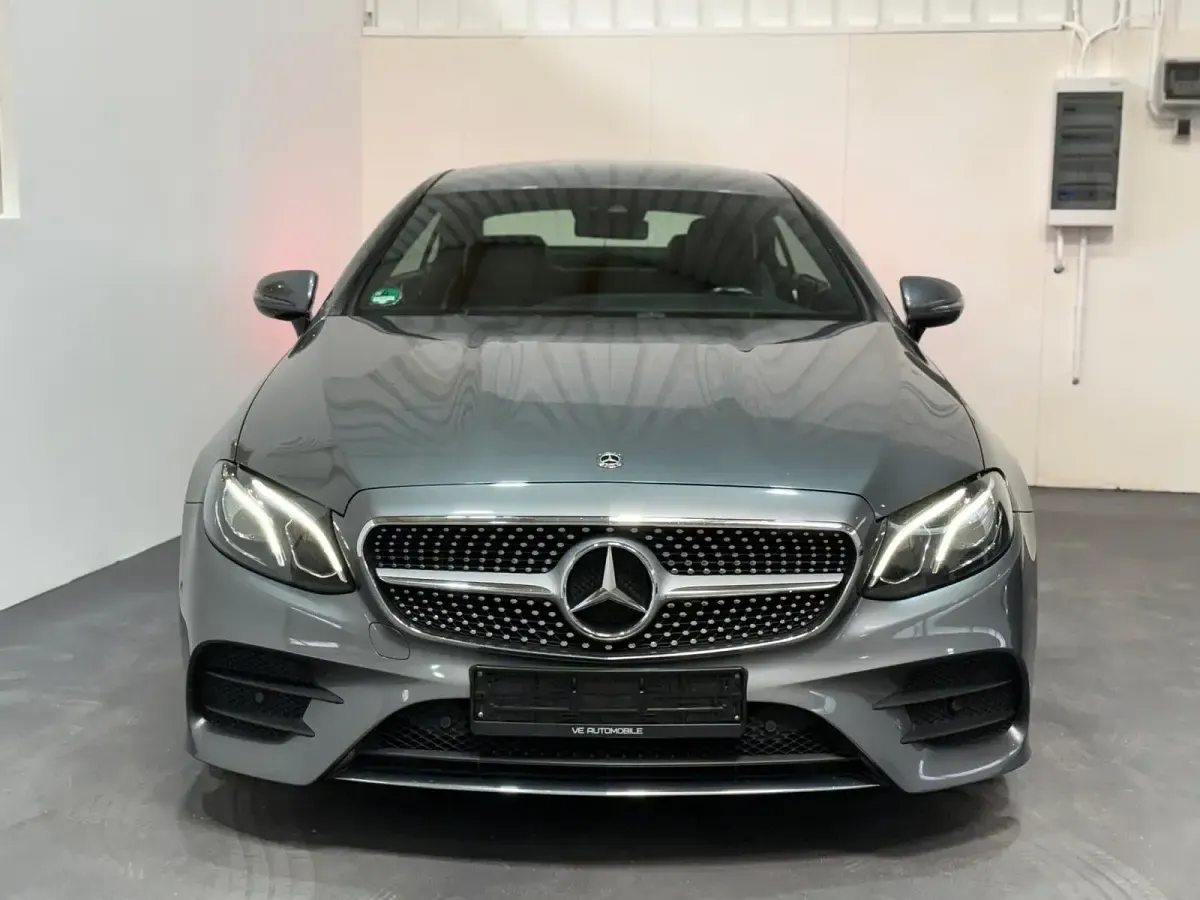 Gebraucht Mercedes E300 AMG line 245 PS (180 kW) 2018 Grau Coupé