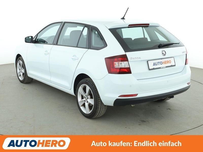 Gebraucht Skoda Rapid Cool Edition 110 PS (80 kW) 2019 Weiß Kleinwagen