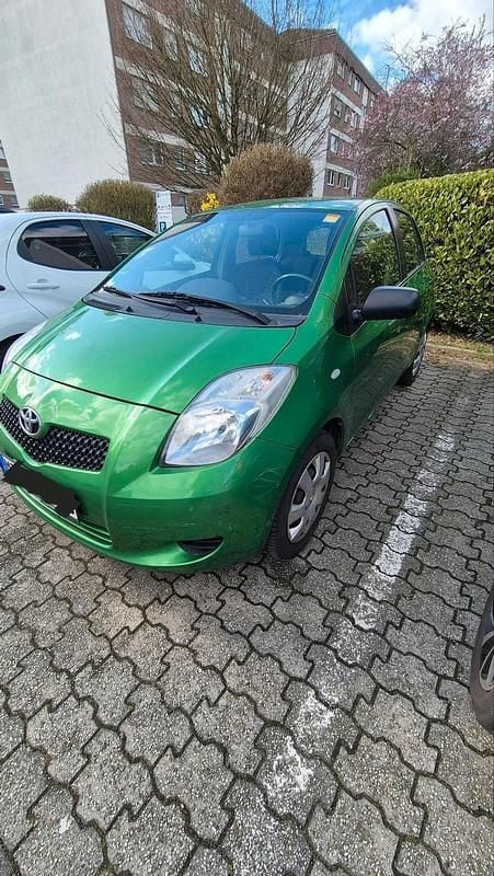 Gebraucht Toyota Yaris 70 PS (51 kW) 2007 Grün Kleinwagen