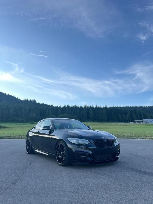 Schwarz Gebraucht 2016 BMW M240 M Sport Coupé | 34.000 € (Fairer Preis) - Bild 1/4