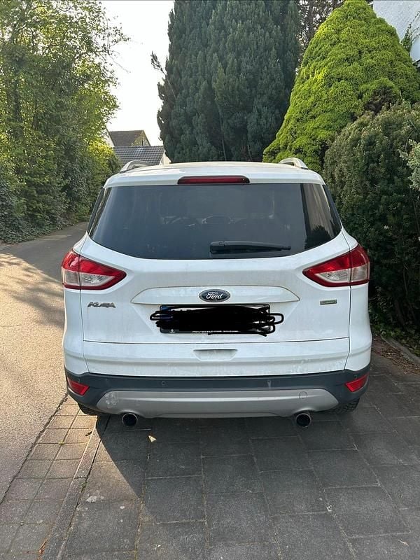Gebraucht Ford Kuga 150 PS (110 kW) 2014 Weiß SUV