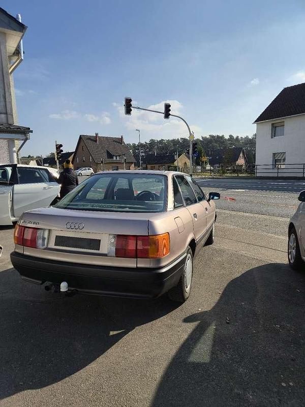 Gebraucht Audi 80 73 PS (53 kW) 1986 Gold Limousine