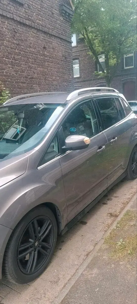 Gebraucht Ford Grand C-Max 115 PS (84 kW) 2012 Silber Van / Kleinbus