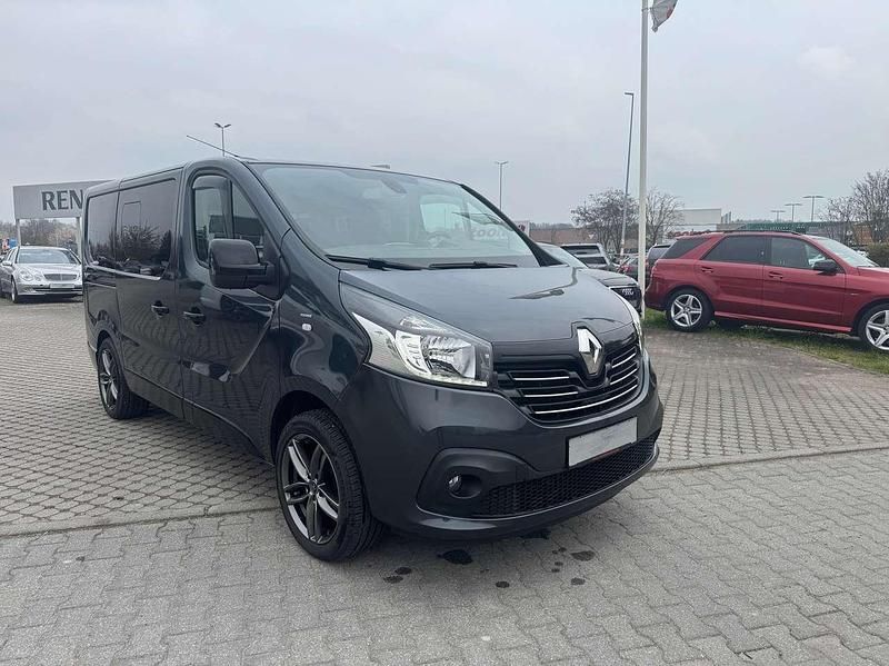 Second-hand Renault Trafic 145 CP (106 kW) 2019 Gri Monovolum