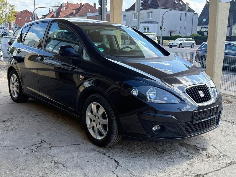 Używany Seat Altea 105 KM (77 kW) 2011 Czarny Minivan