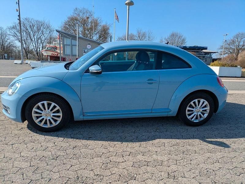 Gebraucht VW Beetle Design 140 PS (102 kW) 2012 Blau Kleinwagen