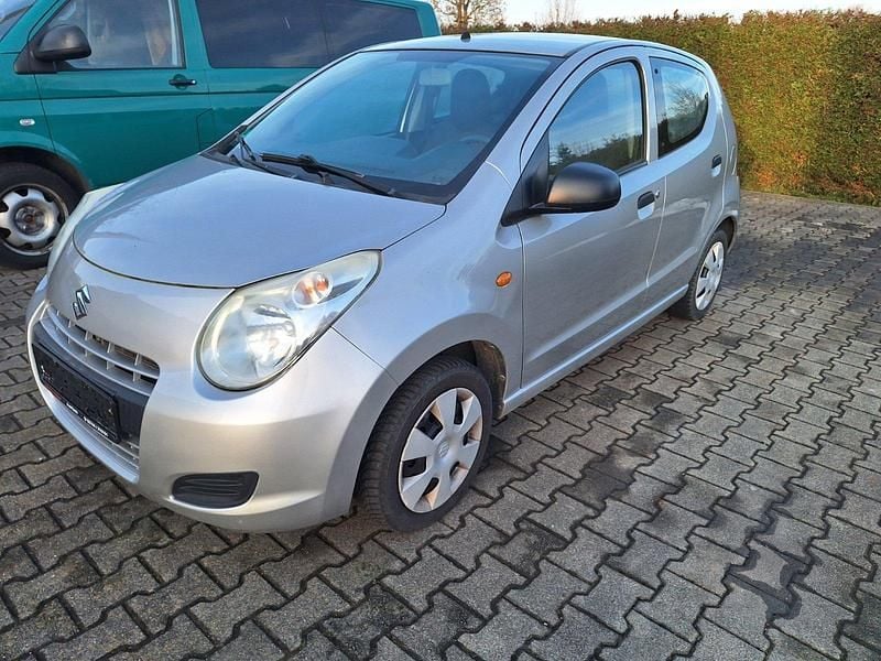 Gebraucht Suzuki Alto Club 68 PS (50 kW) 2012 Silber Kleinwagen