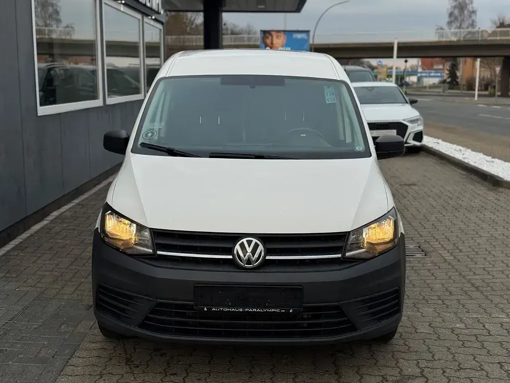 Second-hand VW Caddy 102 CP (75 kW) 2020 Alb Monovolum