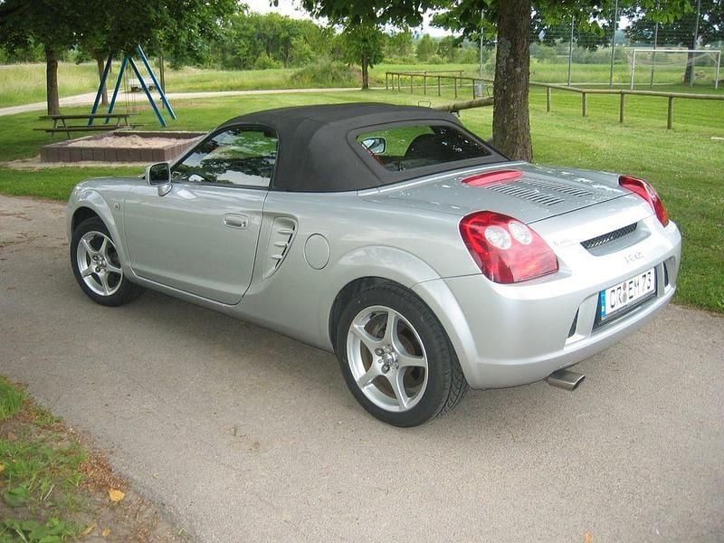 Gebraucht Toyota MR2 140 PS (102 kW) 2005 Silber Cabrio