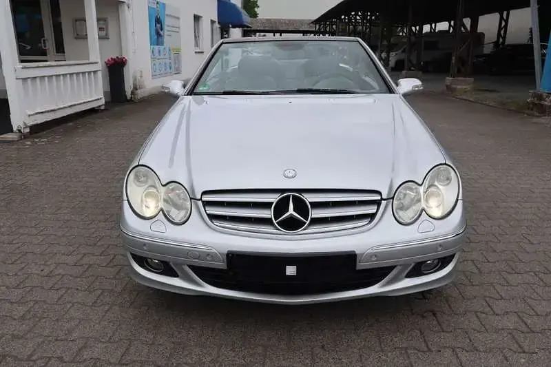 Gebraucht Mercedes CLK320 Avantgarde 224 PS (164 kW) 2009 Iridiumsilber  metalliclack Cabrio