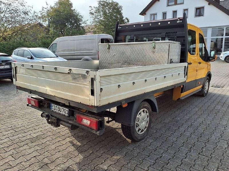 Gebraucht Ford Transit Trend 125 PS (91 kW) 2016 Maize yellow Van