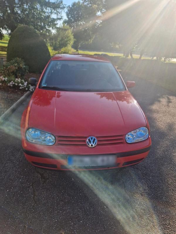 Rot Gebraucht 1998 VW Golf IV Limousine | 600 € (Superpreis) - Bild 1/3