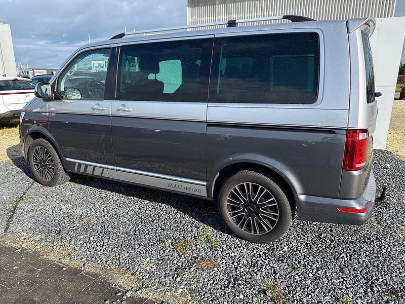Gebraucht VW Caravelle Highline 204 PS (150 kW) 2017 Grau Van