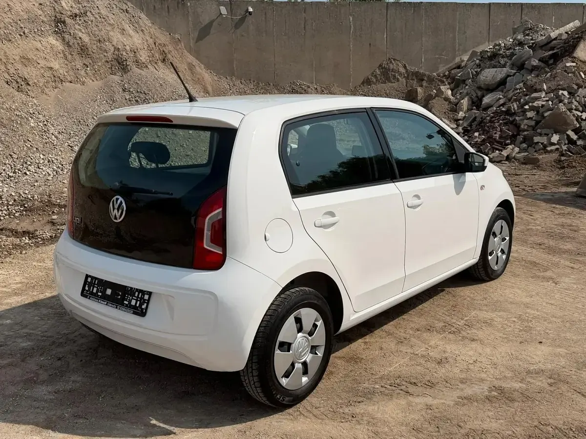Używany VW up! 60 KM (44 kW) 2016 Biały Hatchback