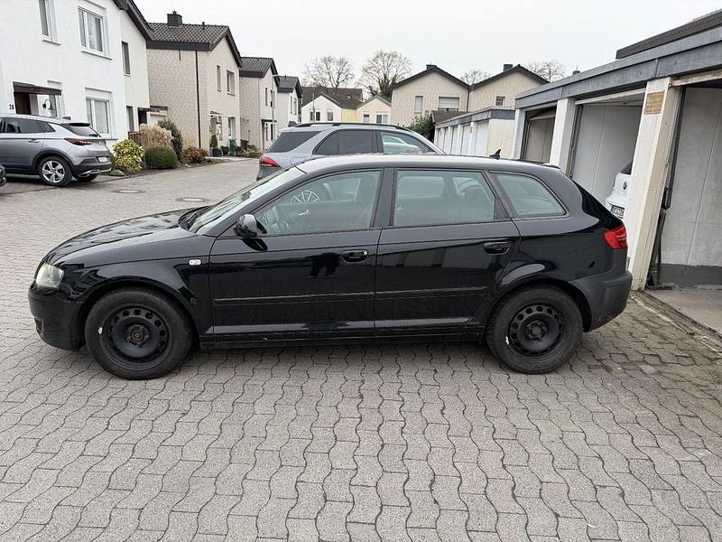 Gebraucht Audi A3 Attraction 140 PS (102 kW) 2007 Schwarz Kleinwagen