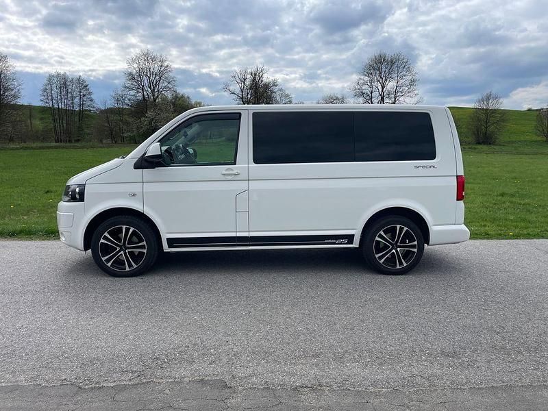 Używany VW T5 Edition 140 KM (102 kW) 2014 Biały Van
