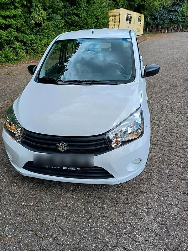 Weiß Gebraucht 2019 Suzuki Celerio Kleinwagen | 6.200 € (Guter Preis) - Bild 1/4