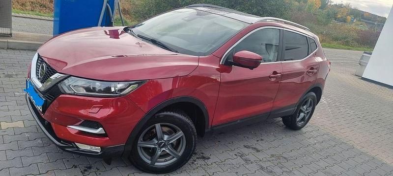 Rot Gebraucht 2018 Nissan Qashqai N-Connecta SUV | 13.700 € (Guter Preis) - Bild 1/4