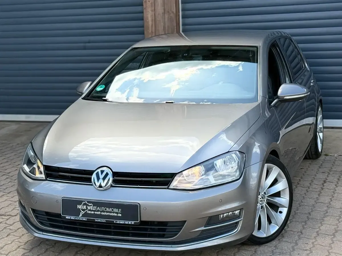Gebraucht VW Golf VII Highline 150 PS (110 kW) 2014 Grau Limousine