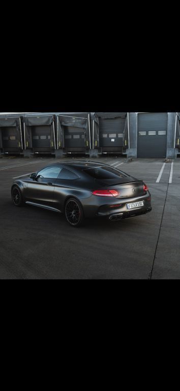 Grau Gebraucht 2019 Mercedes C63S AMG AMG Coupé | 73.500 € (Fairer Preis) - Bild 1/4