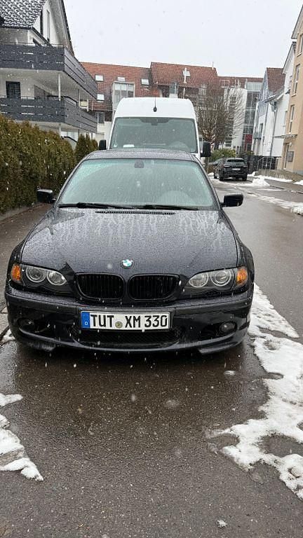 Schwarz Gebraucht 2004 BMW 330 Performance Limousine | 7.000 € (Superpreis) - Bild 1/4