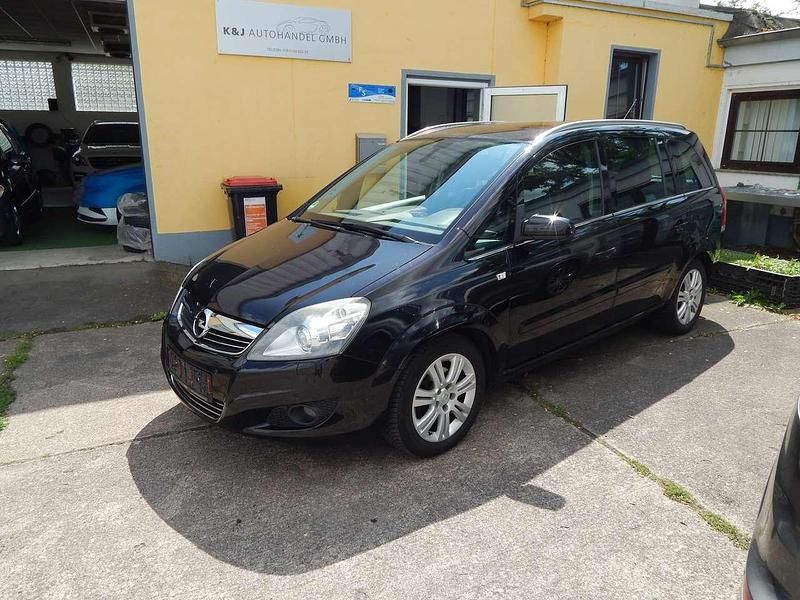 Saphirschwarz/black sapphire Gebraucht 2009 Opel Zafira Innovation Van / Kleinbus | 1.990 € (Guter Preis) - Bild 1/4
