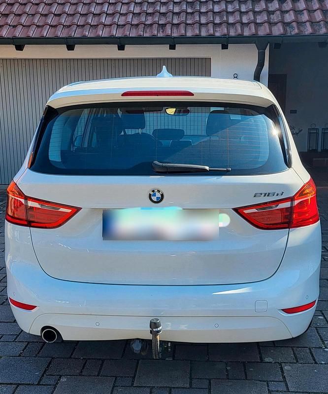 Gebraucht BMW 216 Advantage 116 PS (85 kW) 2016 Weiß Kombi