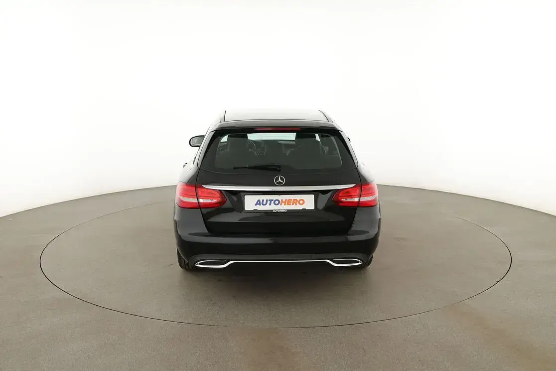 Gebraucht Mercedes C180 Avantgarde 116 PS (85 kW) 2015 Schwarz Kombi