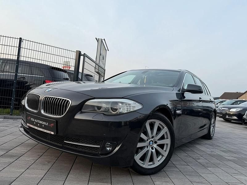 Gebraucht BMW 520 184 PS (135 kW) 2011 Grau Kombi