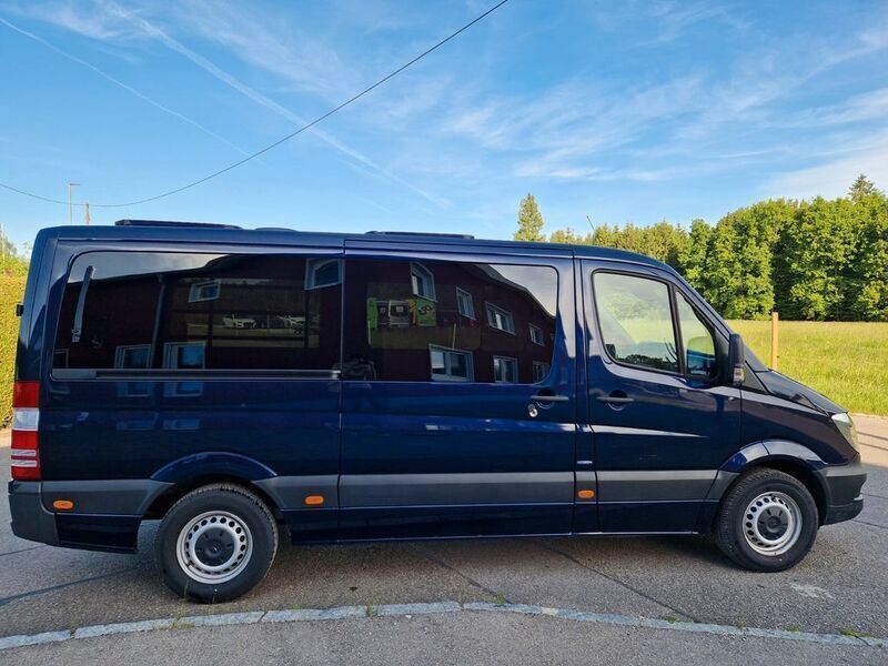 Cavansitblau metallic Gebraucht 2019 Mercedes Sprinter Van | 28.970 € (Superpreis) - Bild 1/4