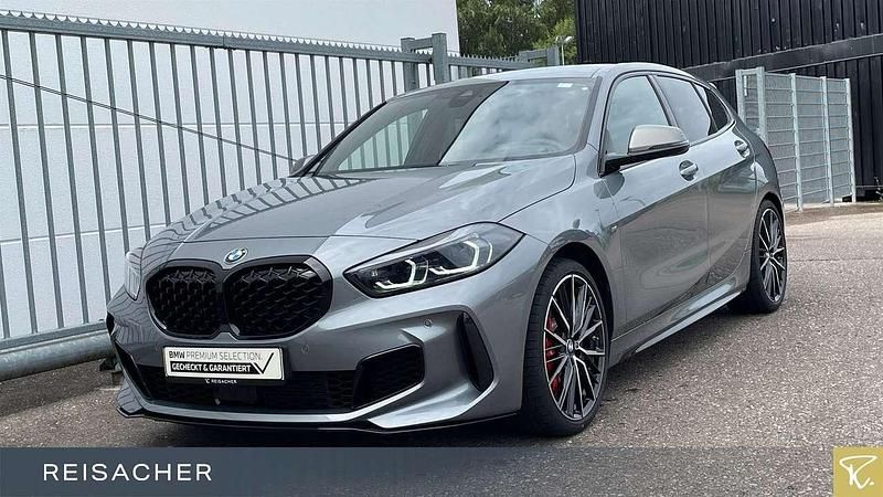 Skyscraper grau metallic Gebraucht 2024 BMW 135 M Sport Kleinwagen | 41.299 € (Fairer Preis) - Bild 1/4