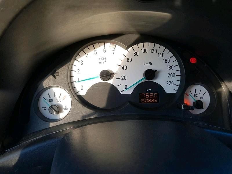 Gebraucht Opel Corsa 75 PS (55 kW) 2000 Blau Kleinwagen