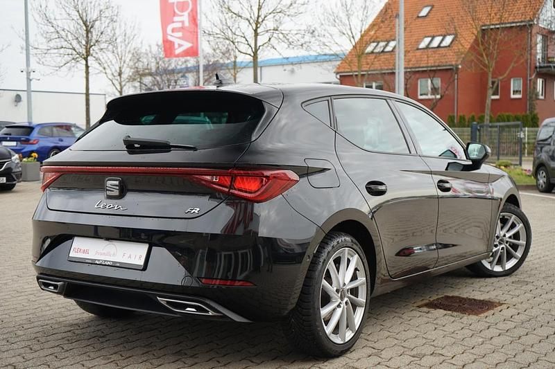 Gebraucht Seat Leon FR 150 PS (110 kW) 2021 Schwarz Limousine