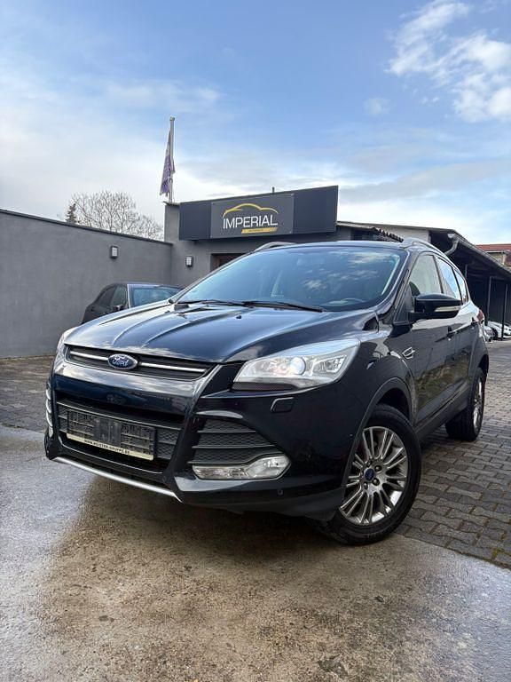 Gebraucht Ford Kuga 140 PS (102 kW) 2014 Schwarz SUV