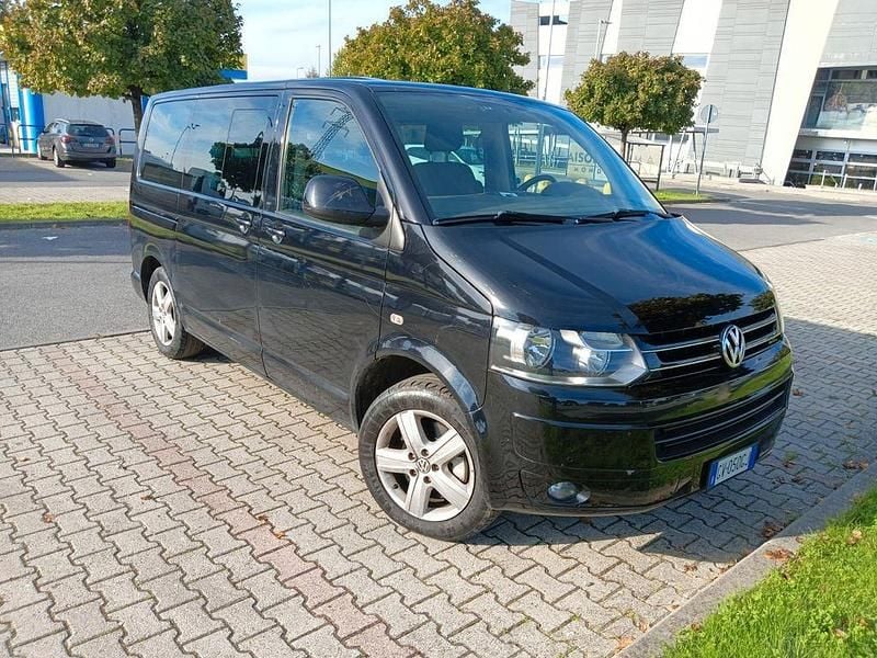 Schwarz Gebraucht 2014 VW Caravelle Van / Kleinbus | 23.500 € - Bild 1/4