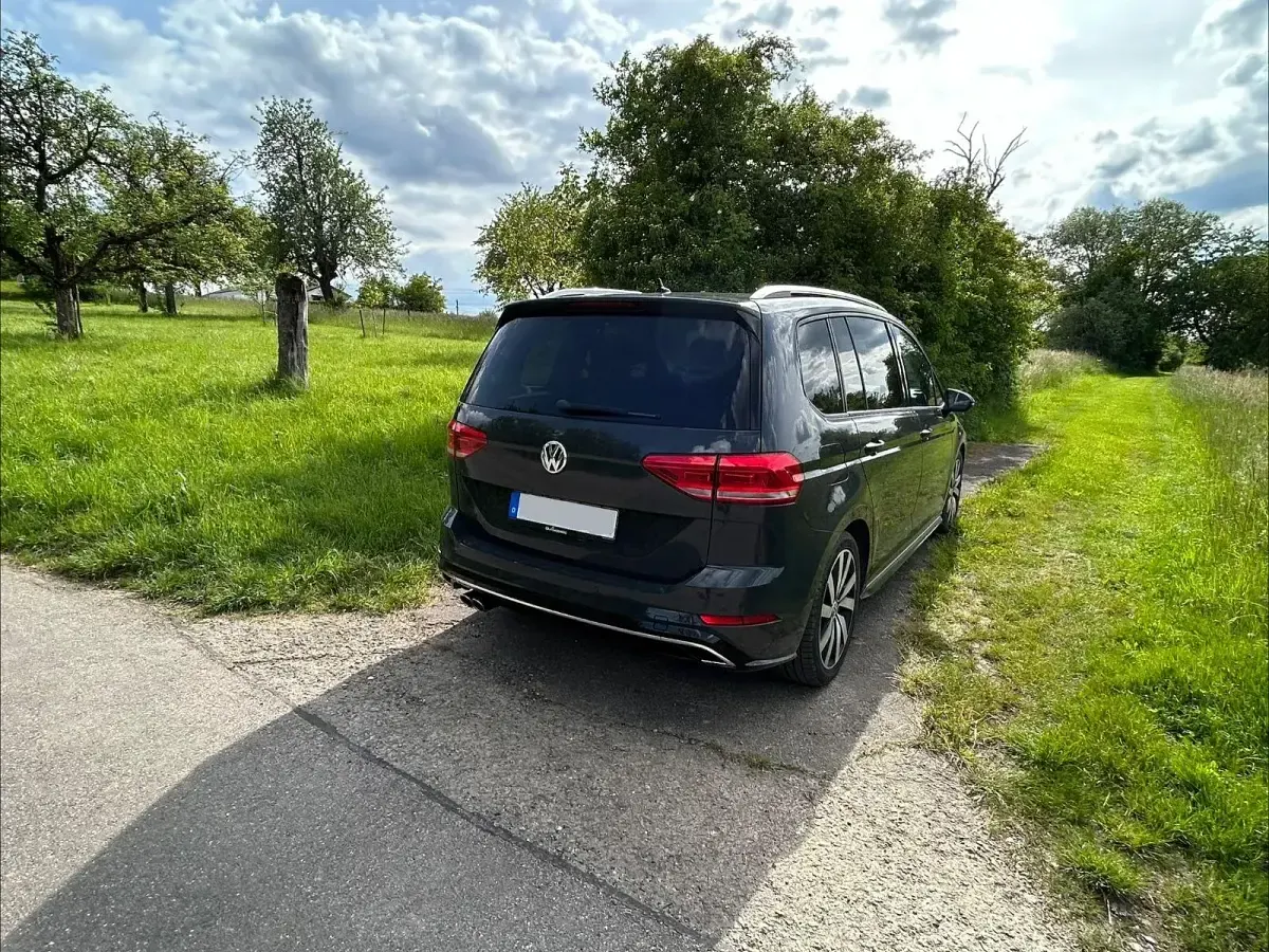 Gebraucht VW Touran Join 150 PS (110 kW) 2018 Grau Van / Kleinbus