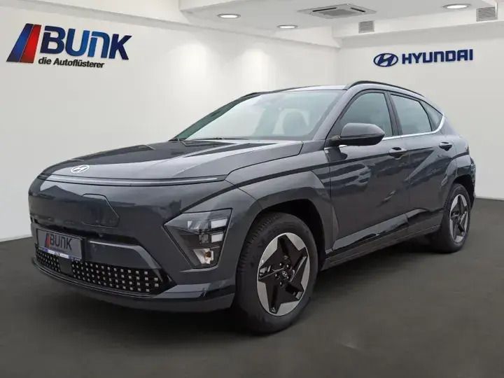 Ecotronic grey Neu 2025 Hyundai Kona Advantage SUV | 32.990 € (Fairer Preis) - Bild 1/4