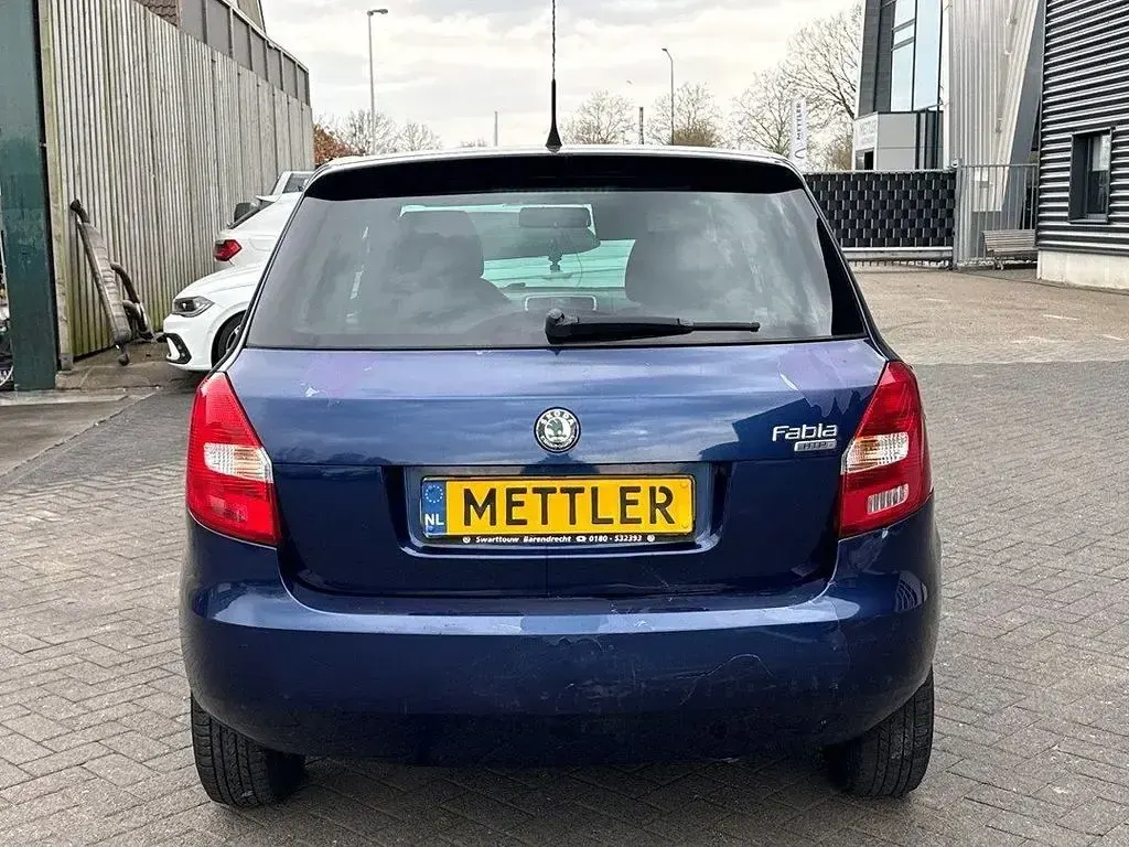 Gebraucht Skoda Fabia Tour 69 PS (50 kW) 2010 Blau Limousine