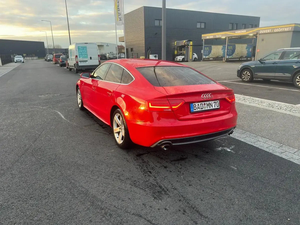 Second-hand Audi A5 S-Line 170 CP (125 kW) 2012 Roșu Coupe