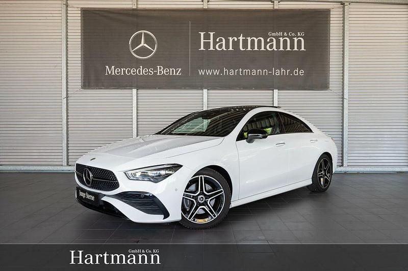 Polarweiß Gebraucht 2024 Mercedes CLA200 AMG Coupé | 39.850 € (Etwas zu teuer) - Bild 1/4