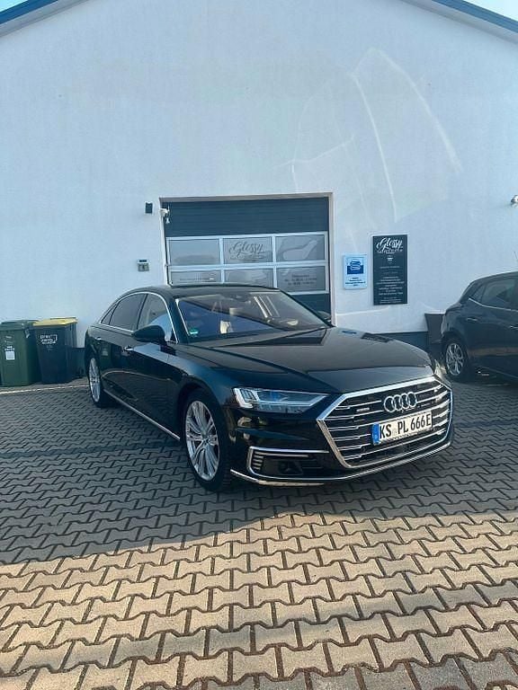 Schwarz Gebraucht 2020 Audi A8L S-Line Limousine | 39.990 € (Fairer Preis) - Bild 1/4