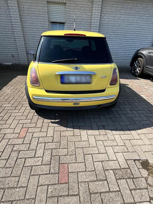 Second-hand Mini Cooper 90 CP (66 kW) 2004 Galben Hatchback