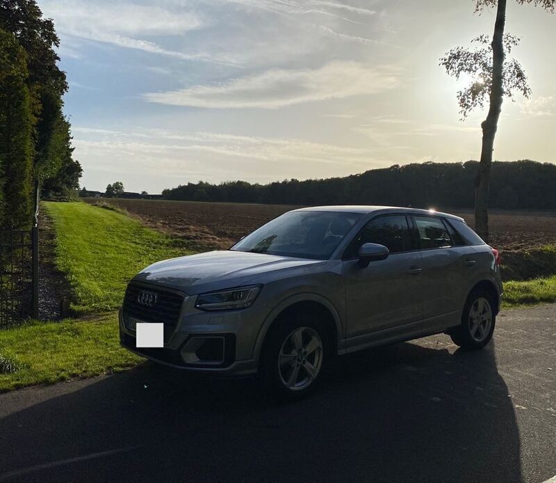 Silber Gebraucht 2018 Audi Q2 Sport SUV | 20.000 € (Guter Preis) - Bild 1/4