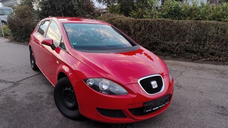 Rot Gebraucht 2006 Seat Leon Stylance Limousine | 800 € (Superpreis) - Bild 1/4