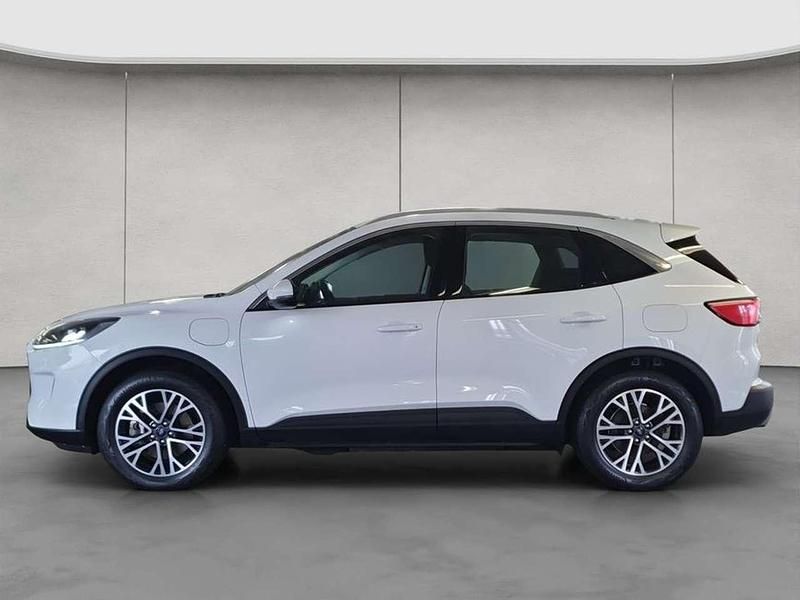 Gebraucht Ford Kuga Titanium 152 PS (111 kW) 2021 Frostweiß SUV