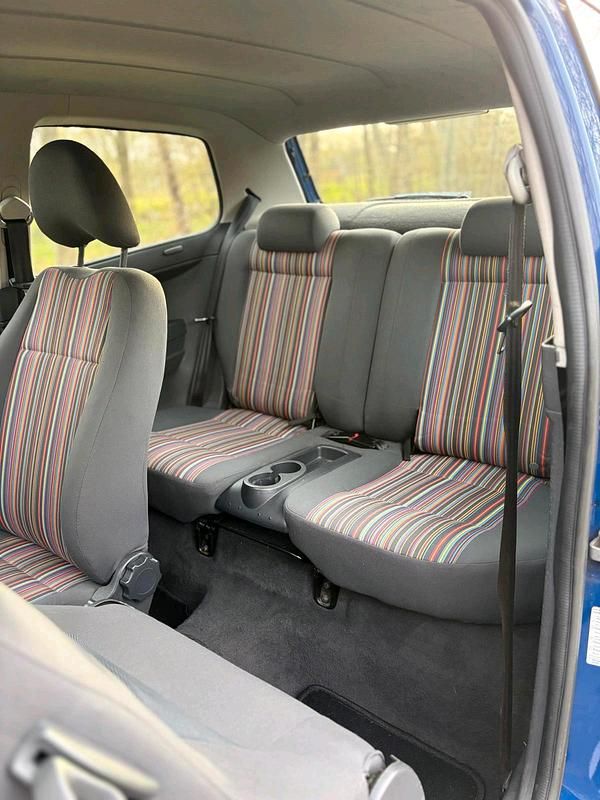 Usado VW Fox 64 HP (47 kW) 2005 Azul Citadino