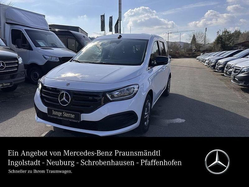 Gebraucht Mercedes EQT200 89 kW (122 PS) 2024 Weiß Van / Kleinbus