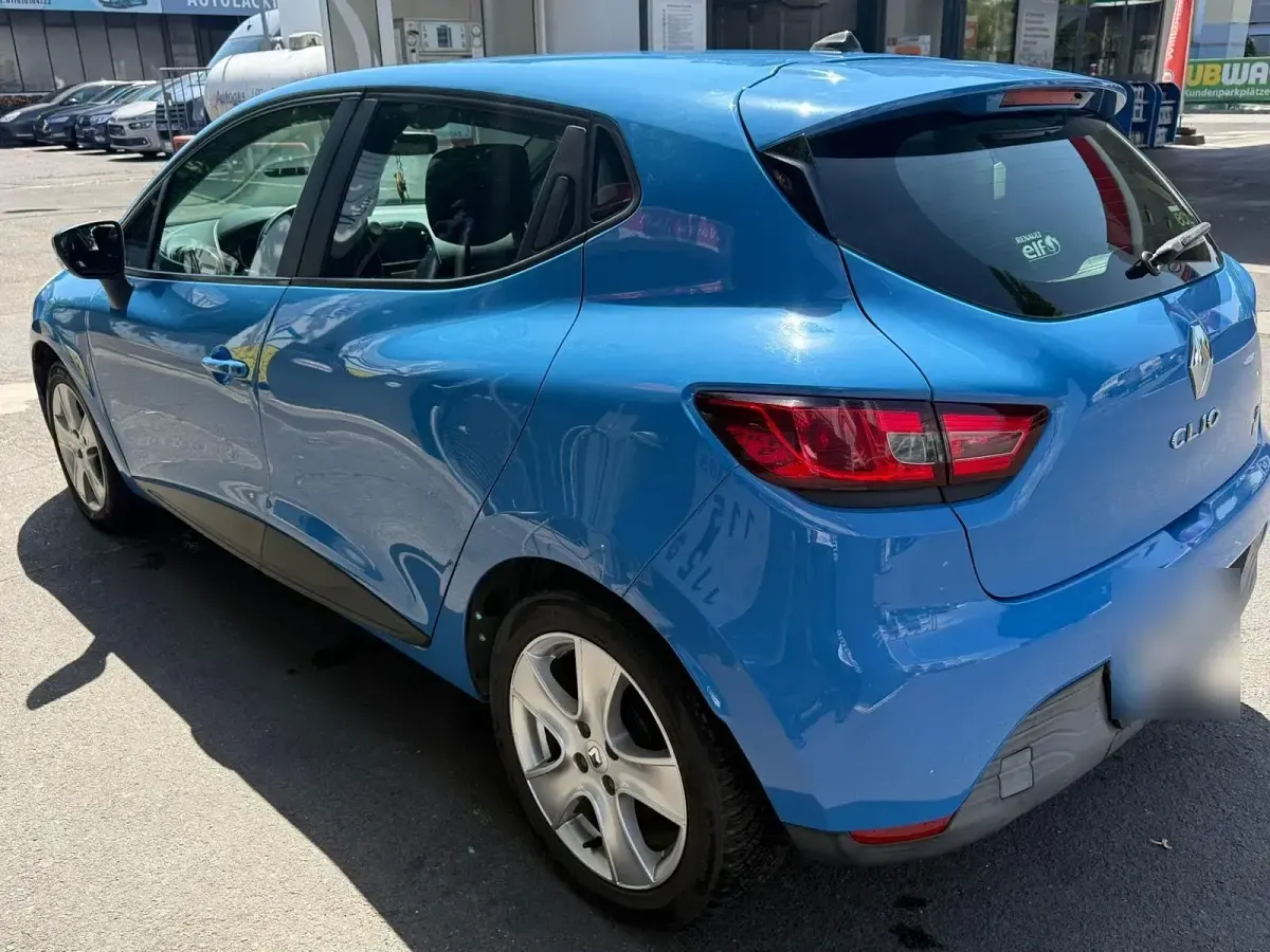 Gebraucht Renault Clio 90 PS (66 kW) 2013 Blau Kleinwagen