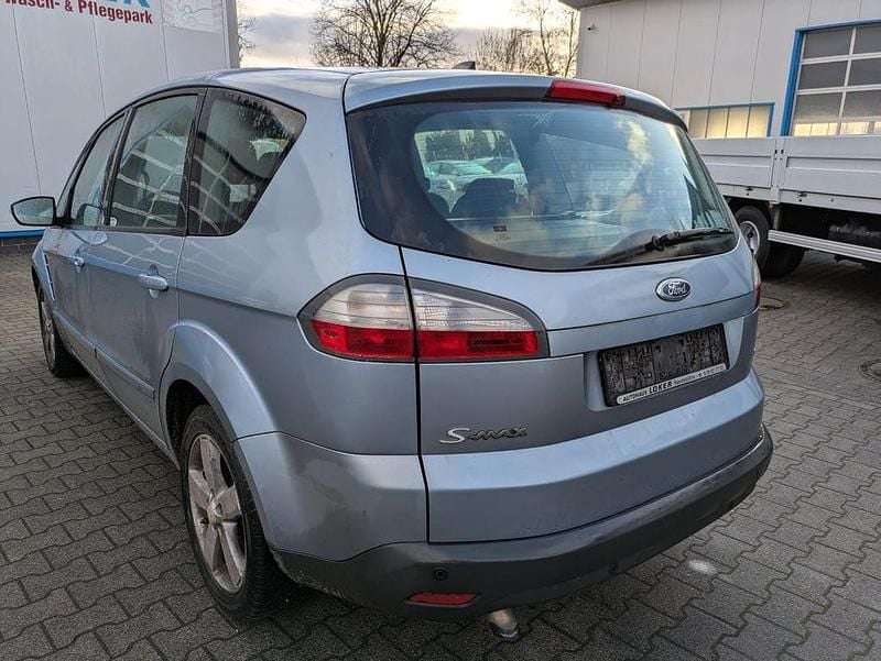 Gebraucht Ford S-MAX Titanium 140 PS (102 kW) 2006 Blau Van / Kleinbus