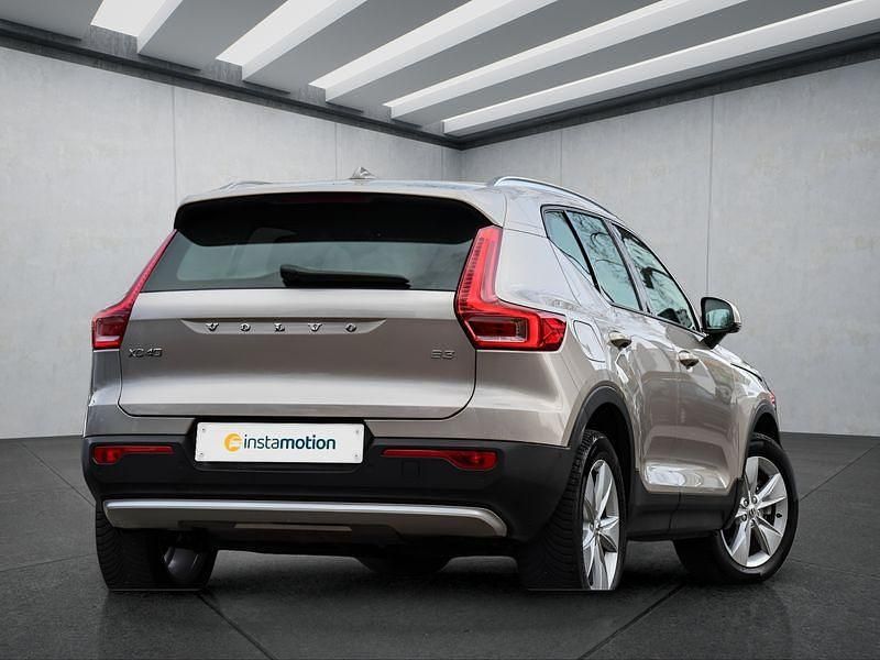 Gebraucht Volvo XC40 Core 163 PS (119 kW) 2024 Beige SUV